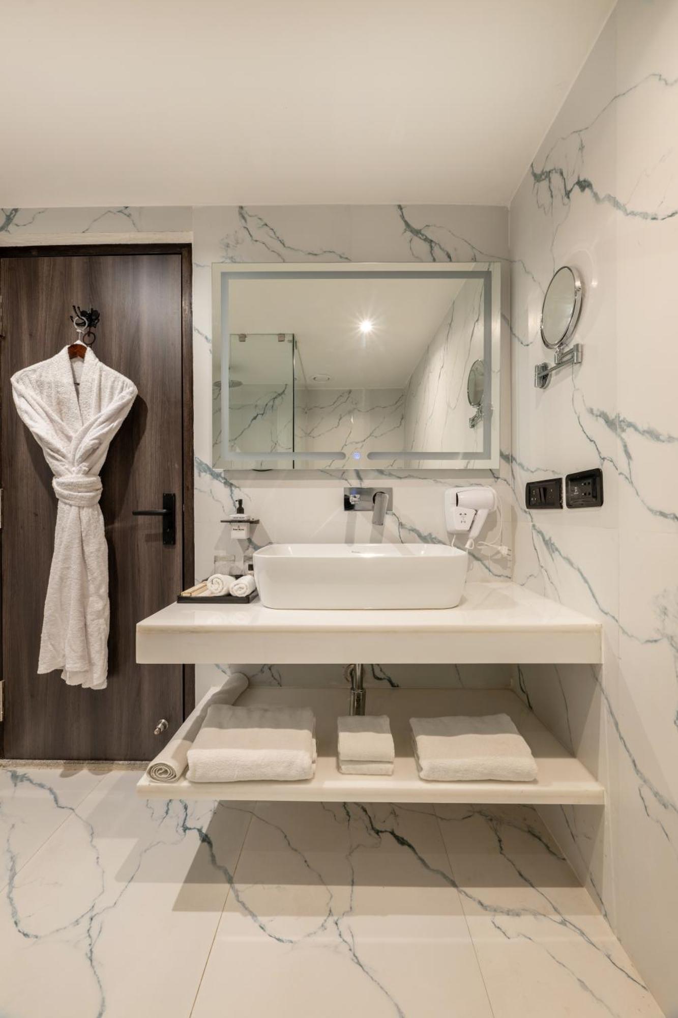 Pink Pearl Hotel Jaipur Ngoại thất bức ảnh